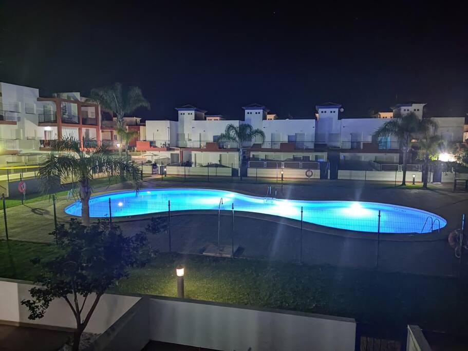 הוילה ורה Casa Familiar A Pie De Piscina מראה חיצוני תמונה
